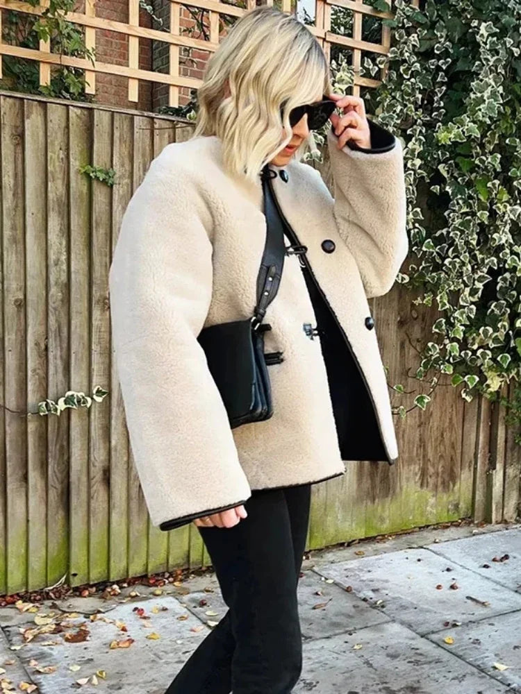 Intims - Veste Imitation Peau de Mouton avec Boutons en Cuir PU - 45289FR