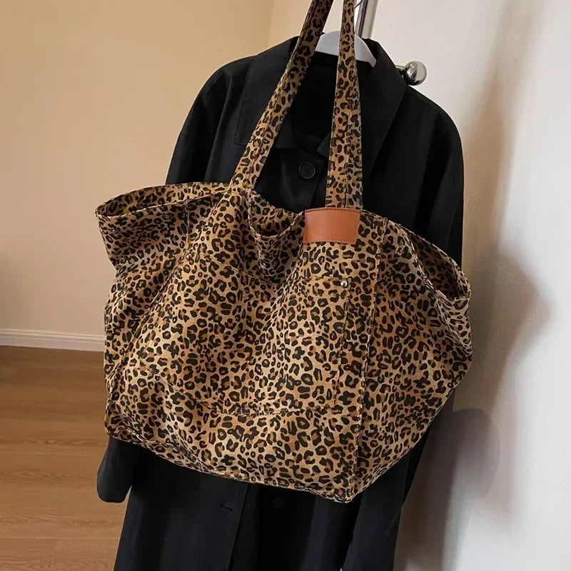Intims - Grand Sac Cabas Fourre-Tout à Motif Léopard - 10001FR