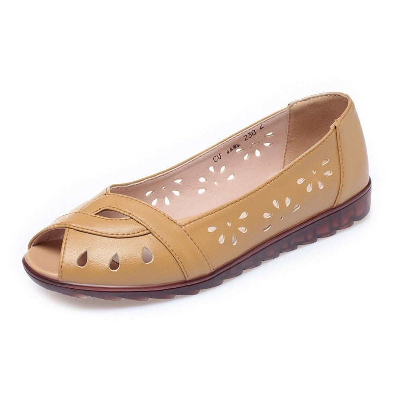 Sandales plates et bout ouvert - Cuir
