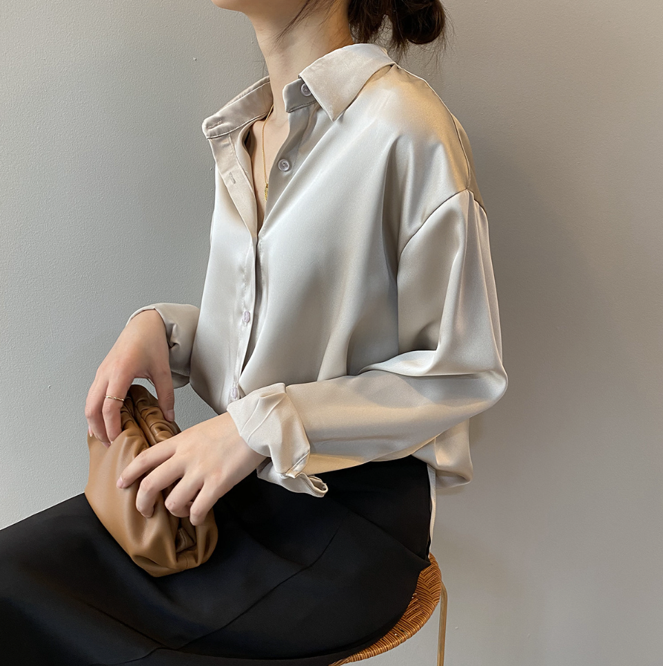 Intims - Timeless satin blouse