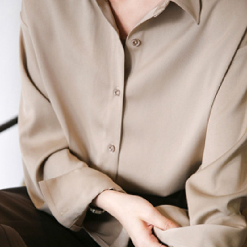 Intims - Timeless satin blouse