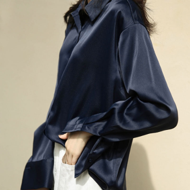 Intims - Timeless satin blouse