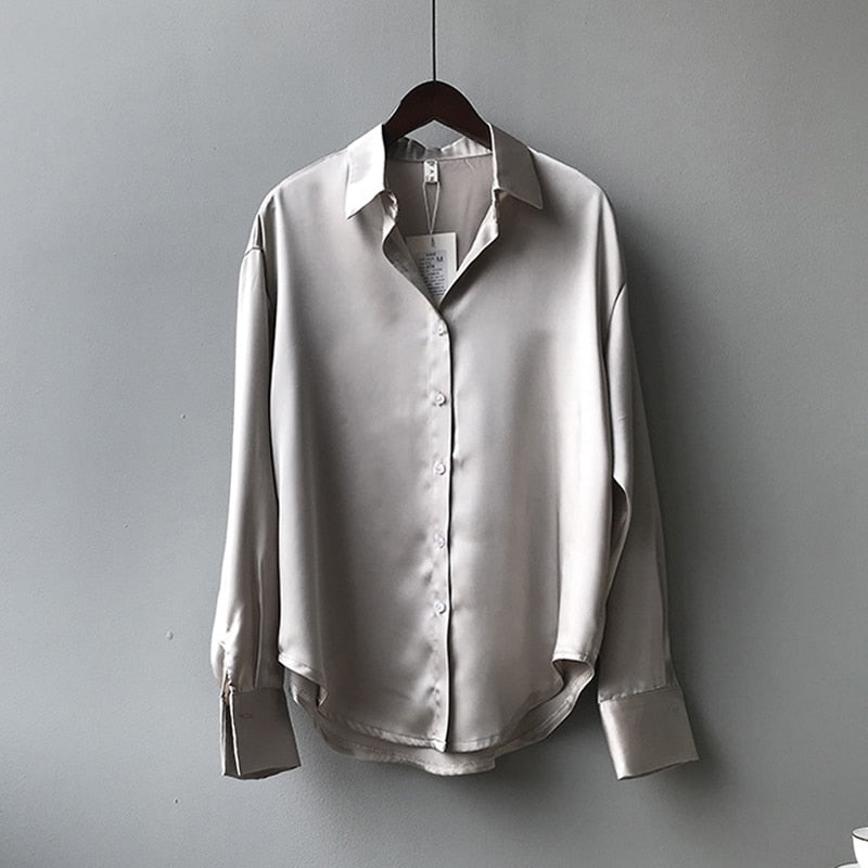 Intims - Timeless satin blouse