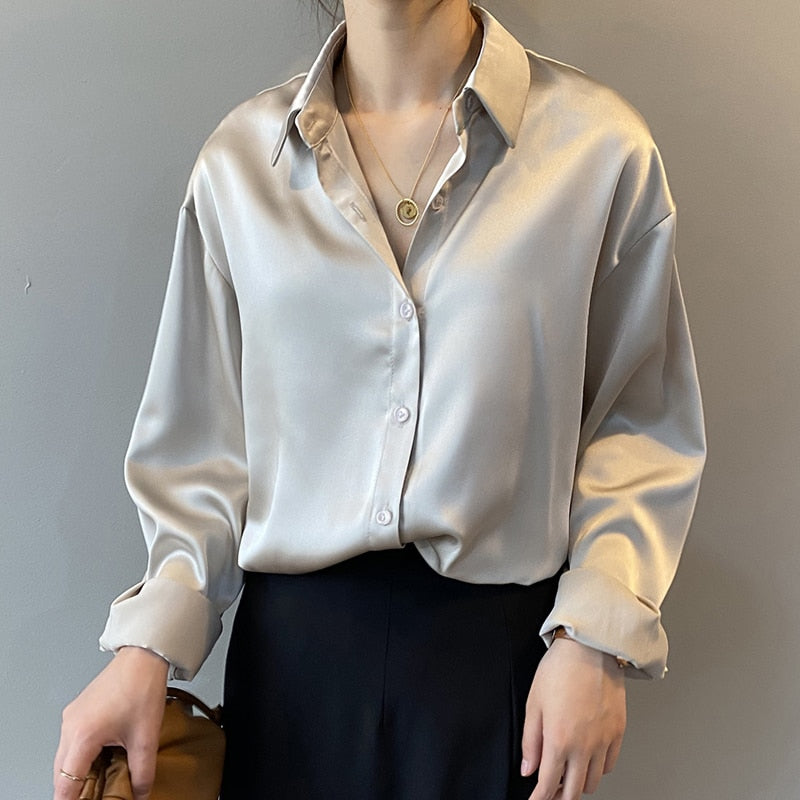 Intims - Timeless satin blouse