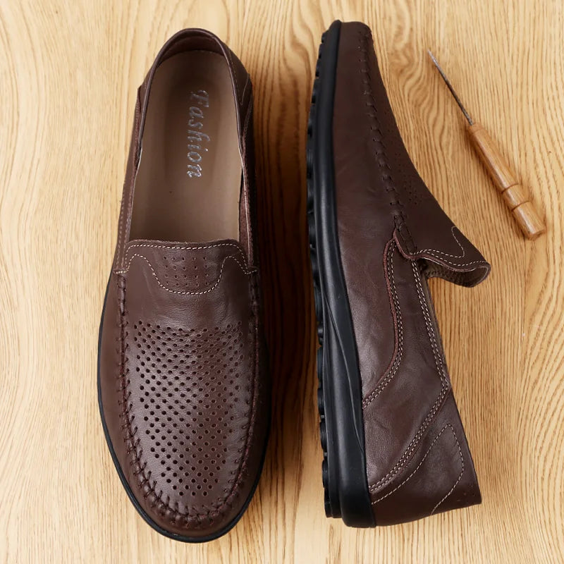 Mocassins à enfiler plats et aérés en cuir véritable