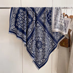 Écharpe Imitation Cachemire Motif Bandana