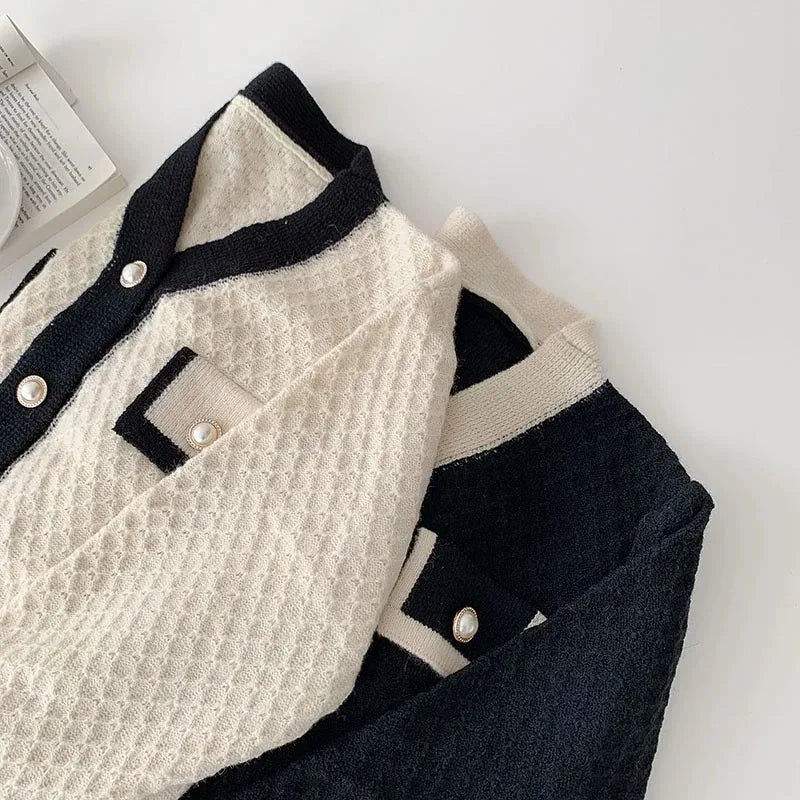 Cardigan Chic avec Bouton en Perle