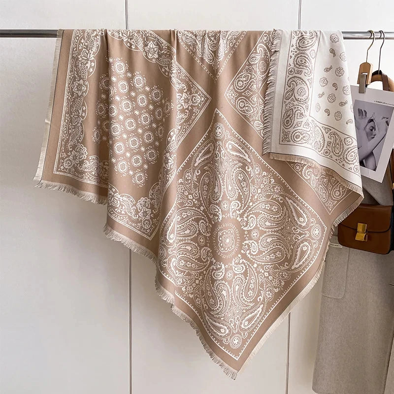 Écharpe Imitation Cachemire Motif Bandana