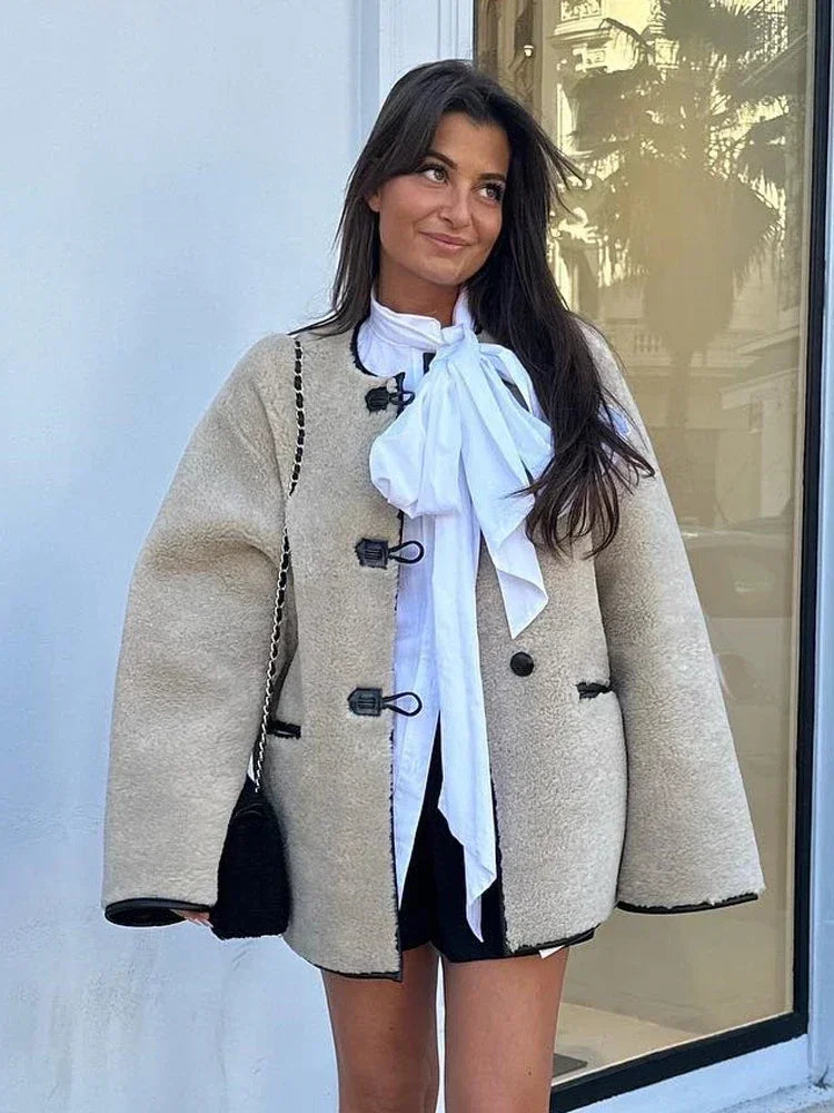 Intims - Veste Imitation Peau de Mouton avec Boutons en Cuir PU - 45289FR