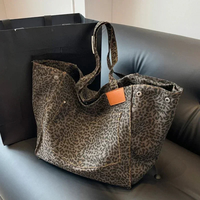 Intims - Grand Sac Cabas Fourre-Tout à Motif Léopard - 10001FR