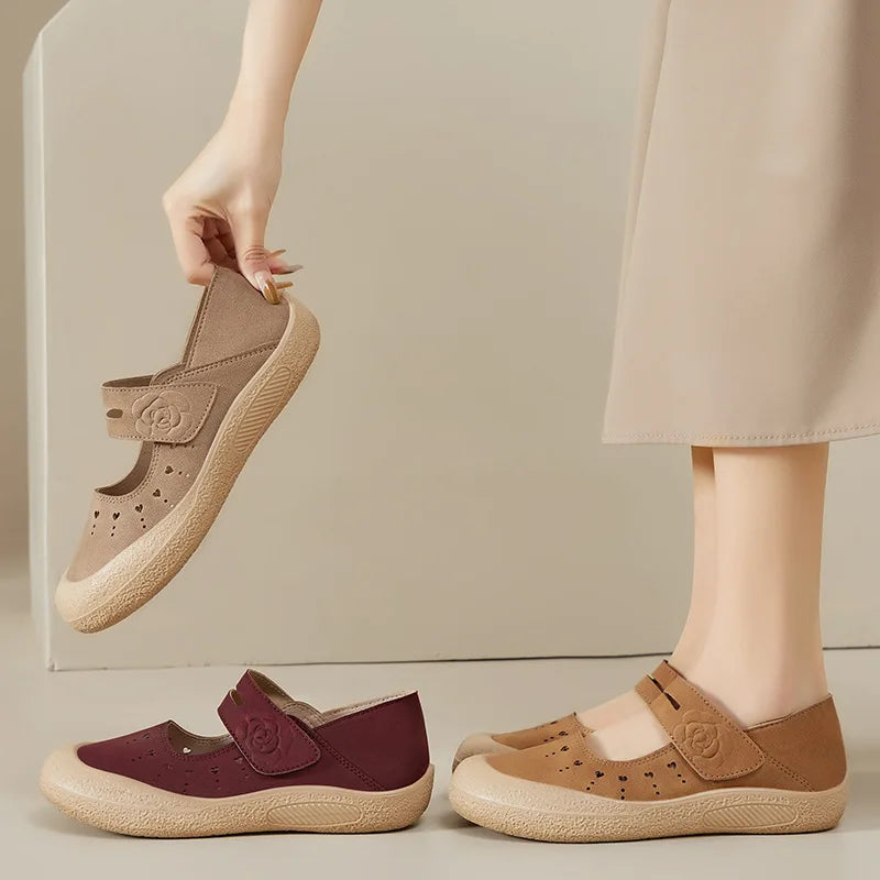 Ballerines en Daim à Bride Velcro Ajourées à Coeur