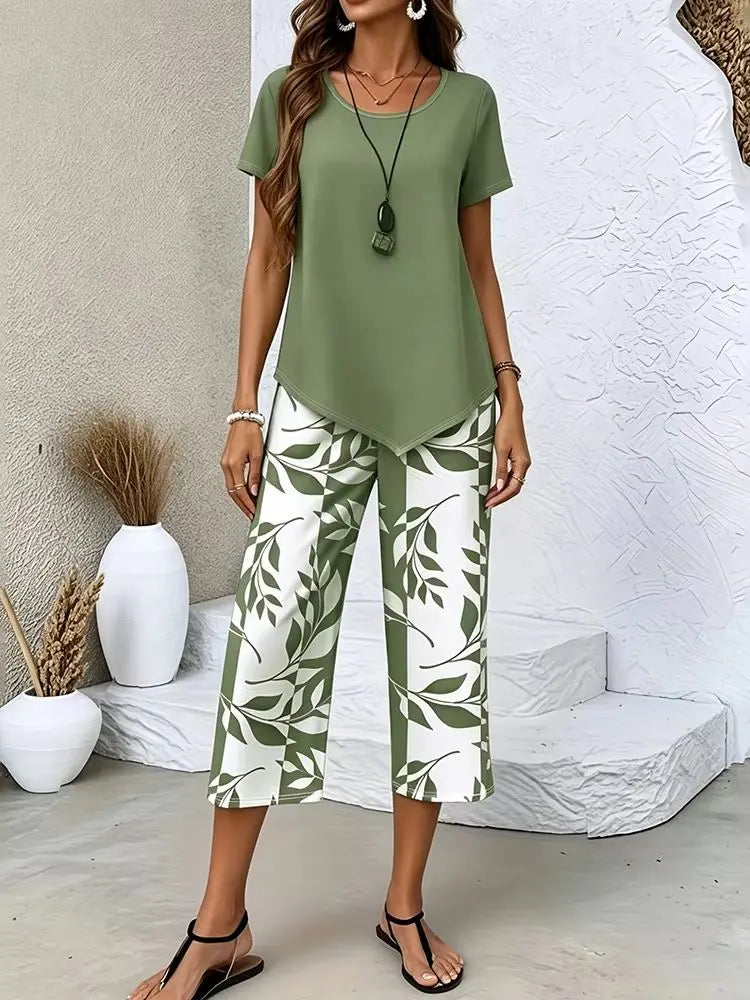 Women's 2-Piece Summer Outfit – Asymmetrical Top & Capri Pants with Leaf Print