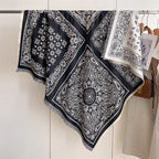 Écharpe Imitation Cachemire Motif Bandana