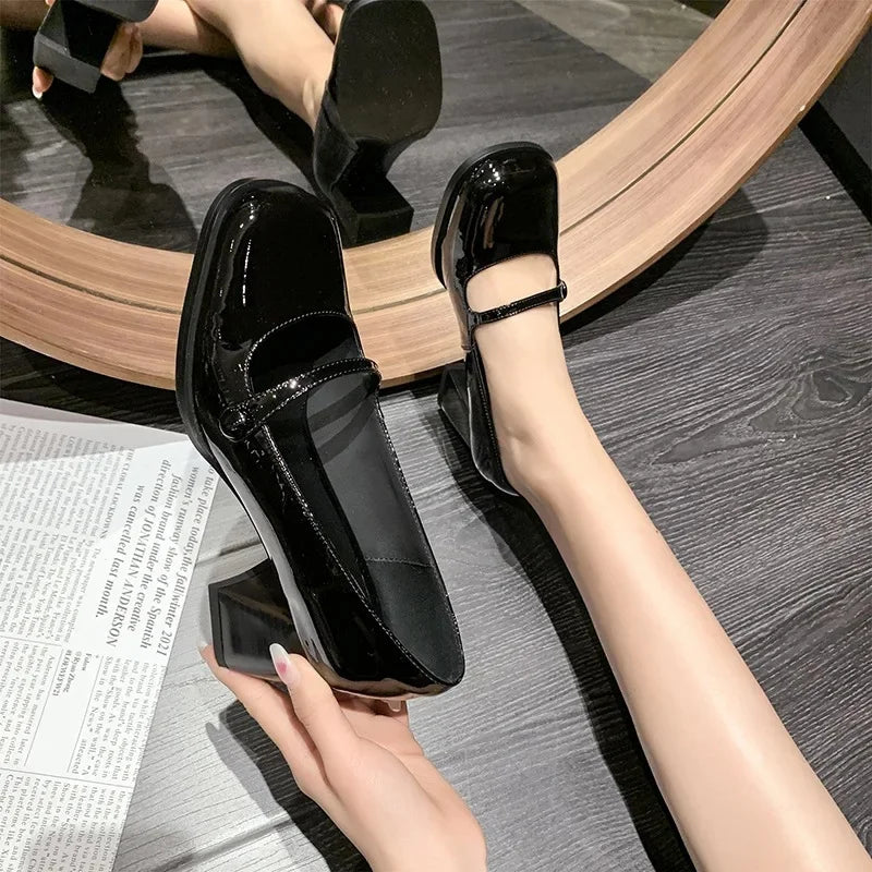 Escarpins talon carré