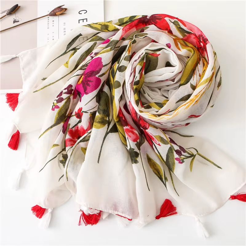 Intims - Foulard Printanier en Viscose à Imprimé et Pompoms pour Femmes - 58291FR