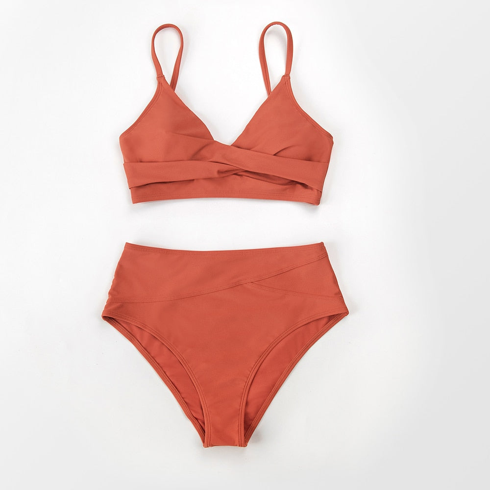 Bikini à taille haute avec bralette torsadée