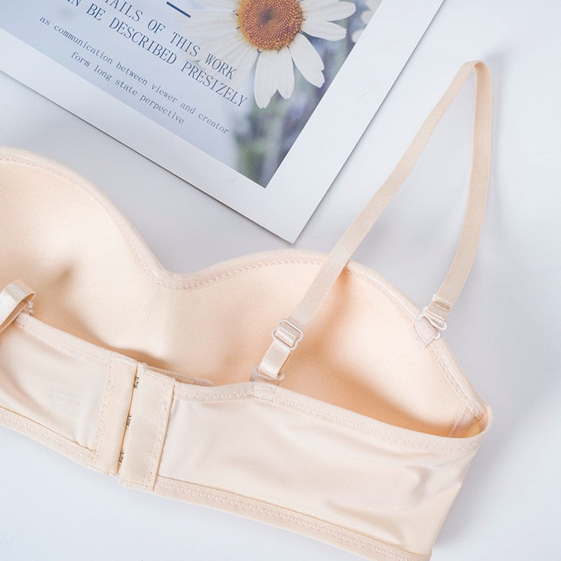 Intims - Strapless bra with removable straps