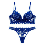 Intims - Ensemble de lingerie brodé