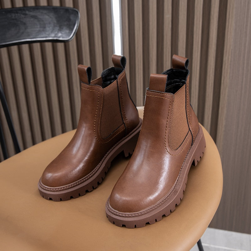 Retro Leather Chelsea Boots