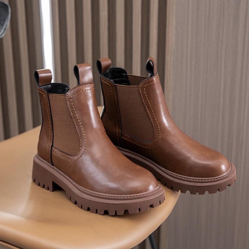 Retro Leather Chelsea Boots