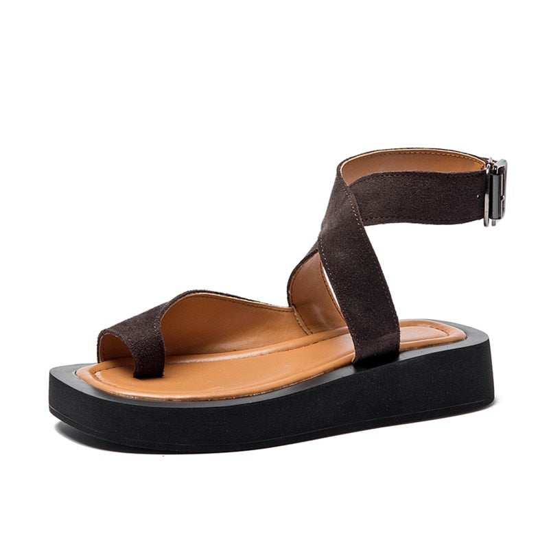Sandales d'été compensées en Daim